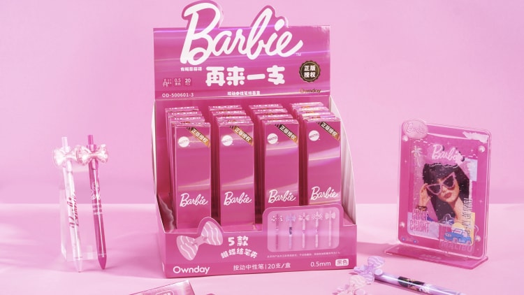OD-500601-3 Hi Barbie-Butterfly pen (surprise box packed）芭比蝴蝶结按动中性笔惊喜盒款